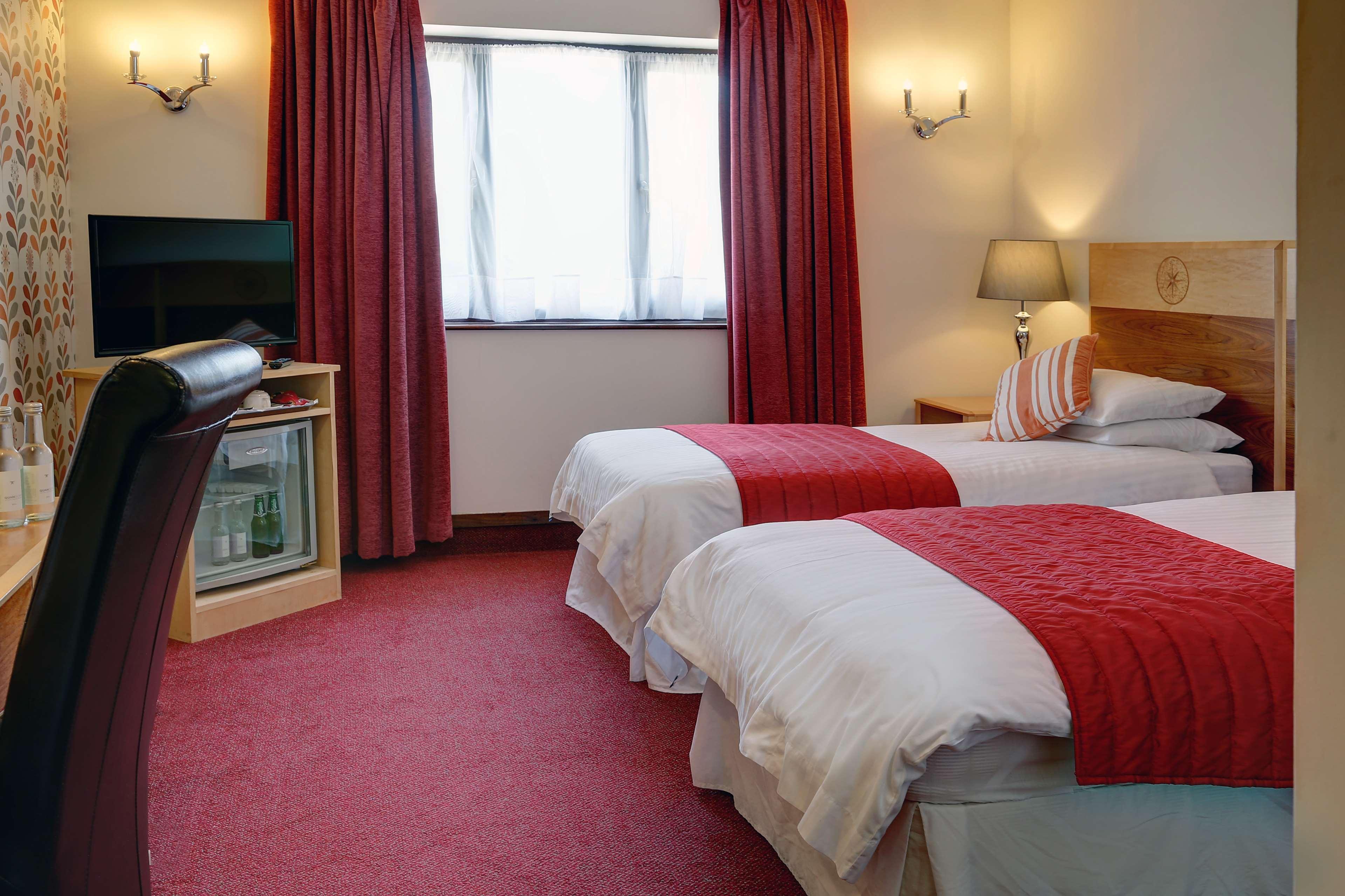 Best Western Compass Inn Tormarton エクステリア 写真