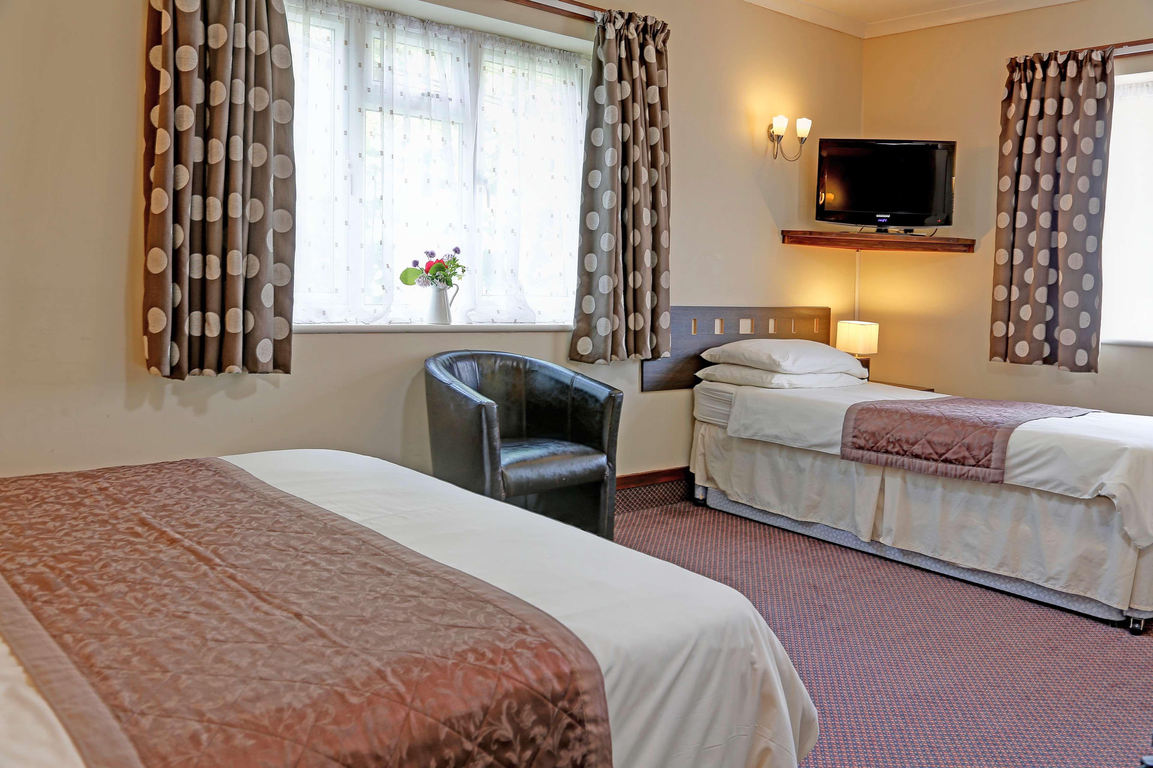 Best Western Compass Inn Tormarton エクステリア 写真