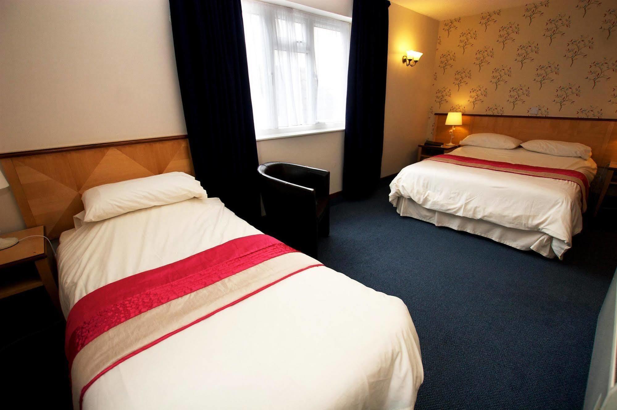 Best Western Compass Inn Tormarton 部屋 写真