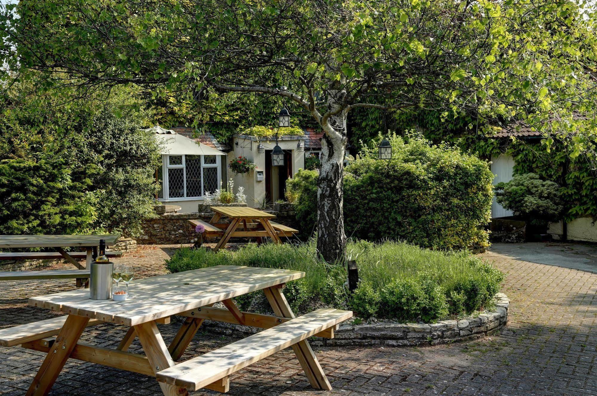 Best Western Compass Inn Tormarton エクステリア 写真